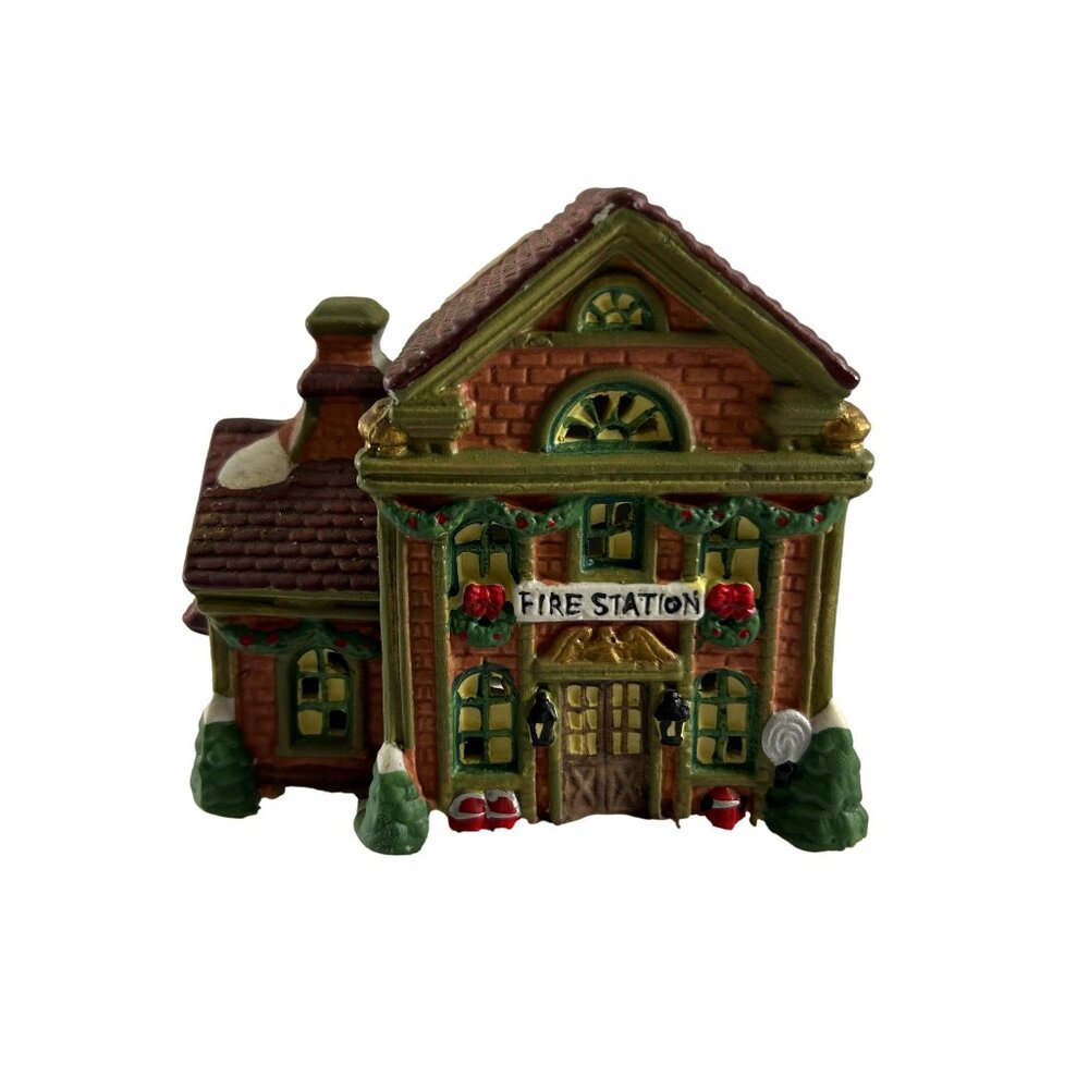 Cobblestone Corners Christmas Village Fire Station Ceramic Building No Cord